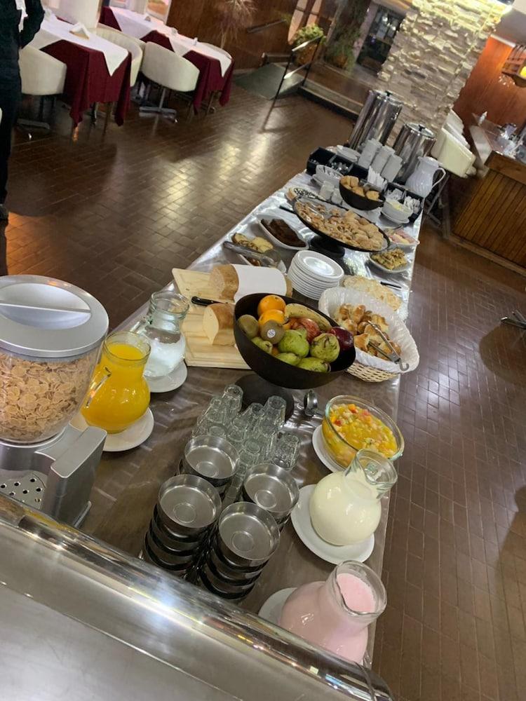 Hotel Tehuelche Esquel Eksteriør bilde