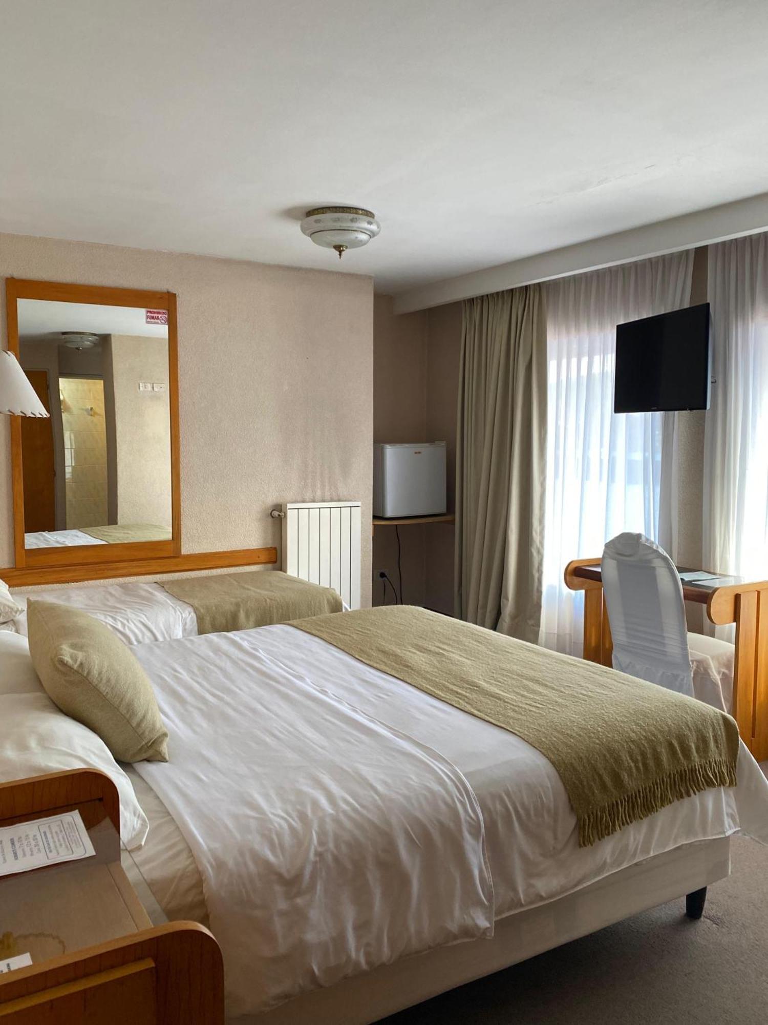 Hotel Tehuelche Esquel Eksteriør bilde